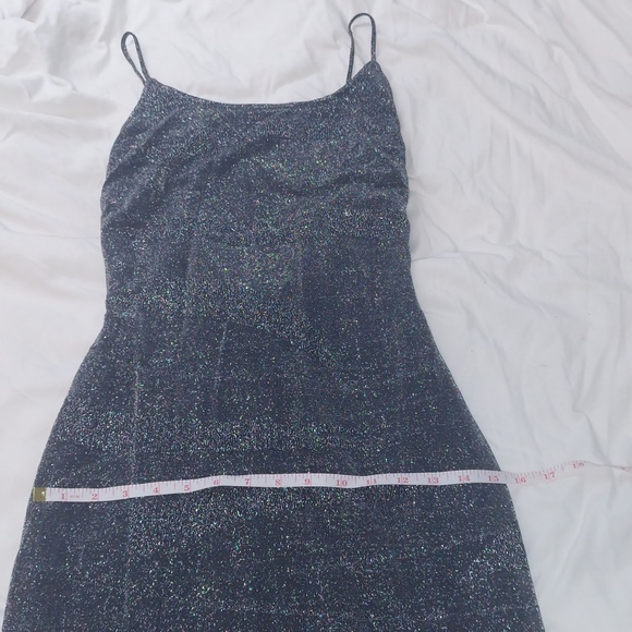 Silver sparkly gown - Picture 6 of 6